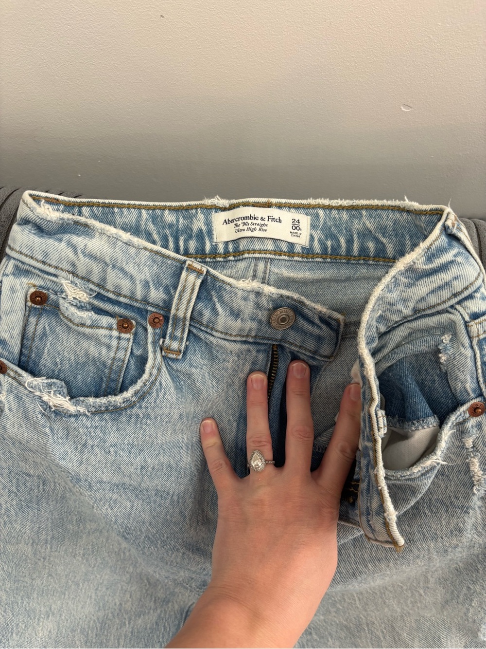 Abercrombie & Fitch Light Blue High-Rise Women's Jeans